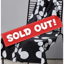 Kuscheljacquard About A Dot black