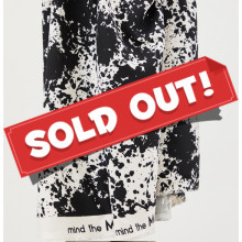 Reststück 45 cm Leia Viskose-Crepe Shadow Splash creamy white