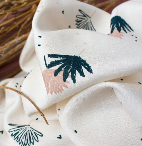 Feiner Viskose-Webstoff Palmetto off-white
