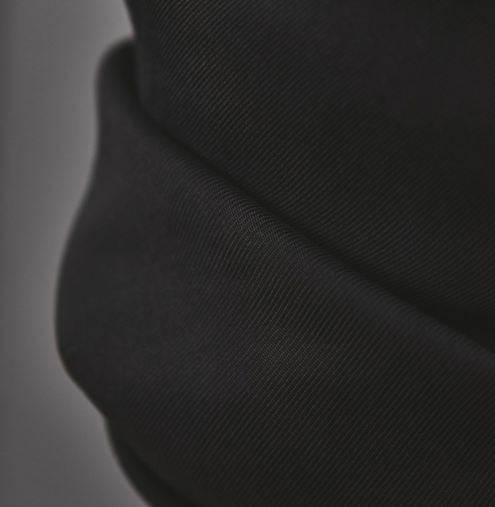 Smooth Drape Tencel-Twill black