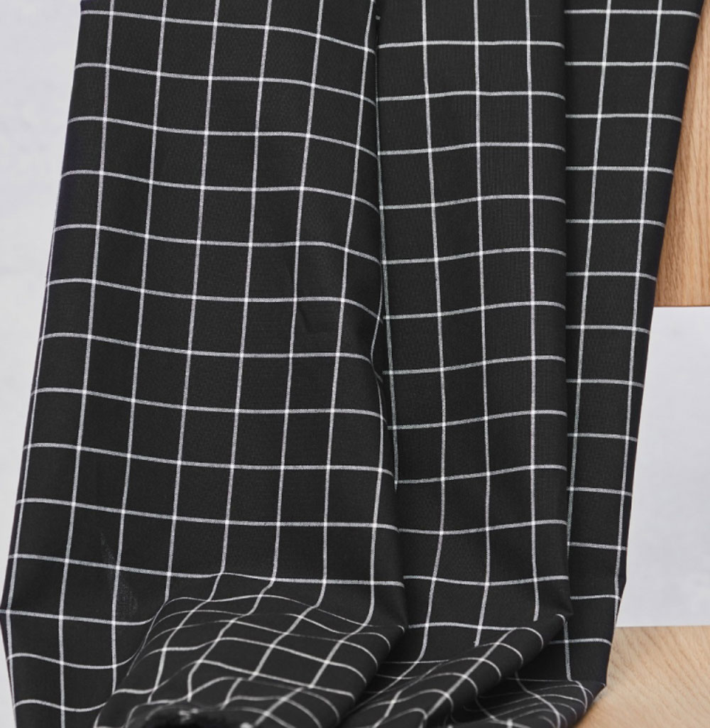 Popeline Grid black/creamy white